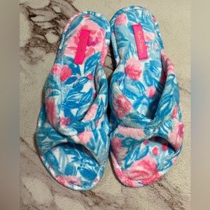 Lilly Pulitzer Bondi Blue My Little Peony Size 7/8 Slippers Pool Shoes